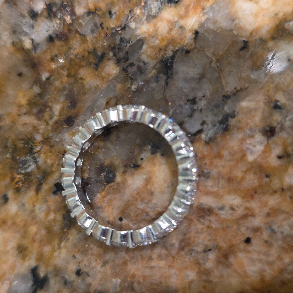 Platinum 2.88 CT Diamond Eternity Band - SZ 6 - Picture 9 of 14